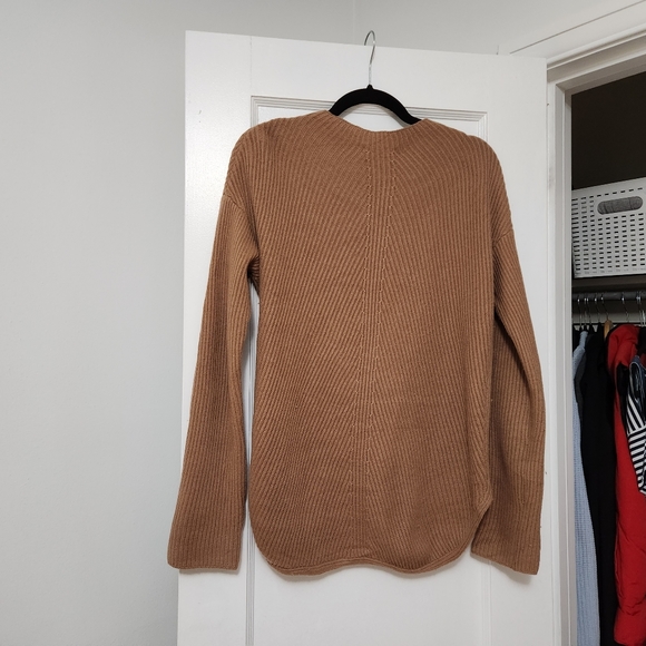Aritzia Babaton Chalmers Sweater size small - Picture 8 of 10